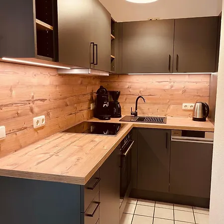 An Der Wurmbergseilbahn 4 *