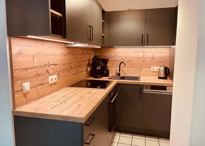 An Der Wurmbergseilbahn 4 *